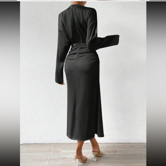 Black Rushed Dress - SHEIN - Picture 2 of 4